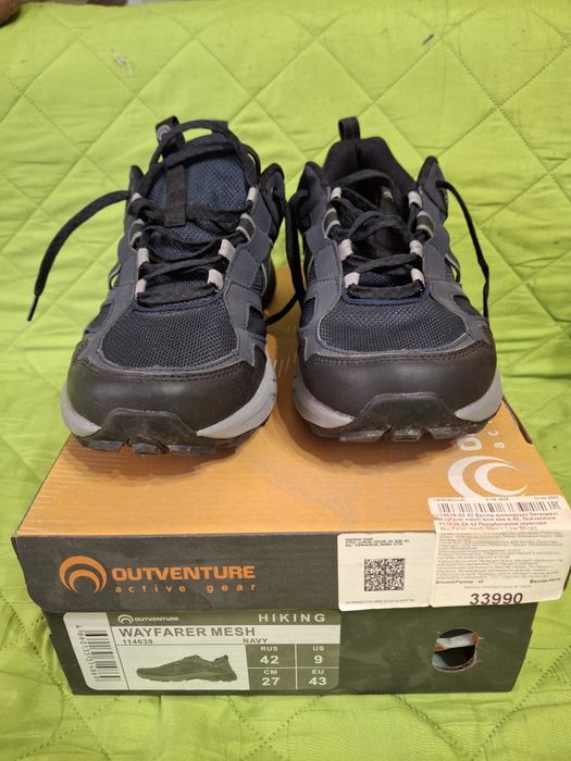 Продам кроссовки " OUTVENTURE "