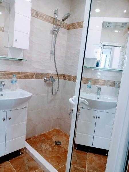 Дава се под наем Двустаен апартамент в Бургас, Славейков - 65 кв.м за 448.8 € - Снимка #9