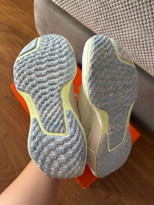 Nike Invicible Run 3 ZoomX маратонки