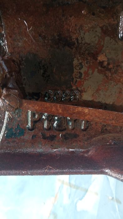Mașina de cusut singer veche de 154 ani