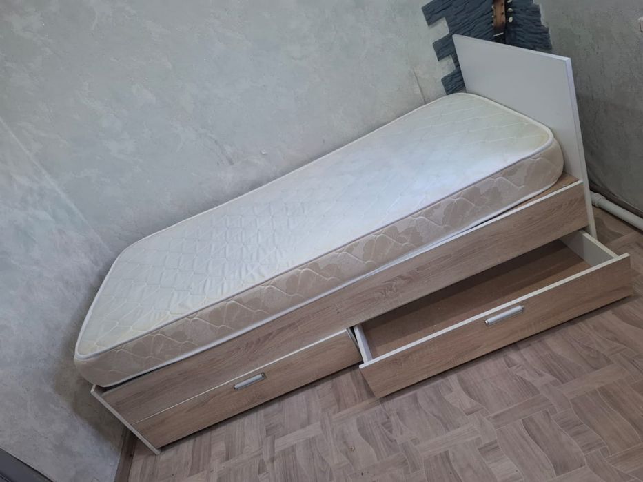 Продам две кровати