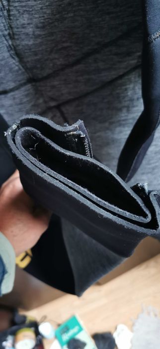 Полусух водолазен костюм