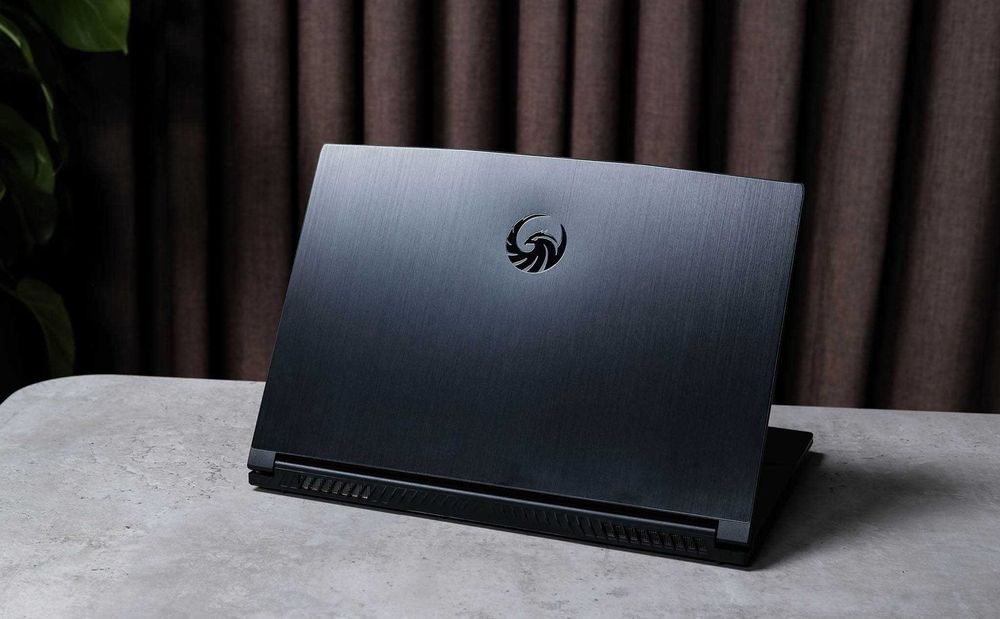 Laptop GAMING MSI Bravo 15 A4DDR 144hz AMD Ryzen 4600H Radeon RX 5500M