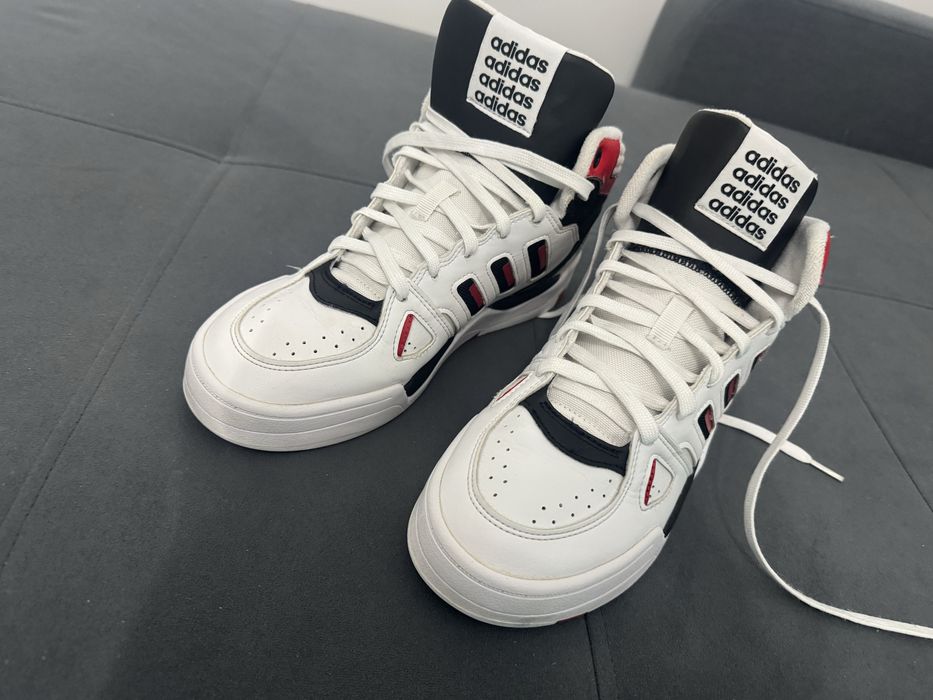 Adidas marimea 42