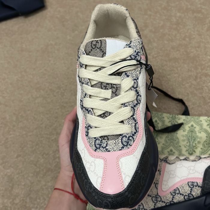 Gucci Rhyton – bej/roz – mărimea 42 (noi)