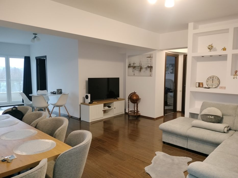 Trei camere Plopilor, Parcul Rozelor