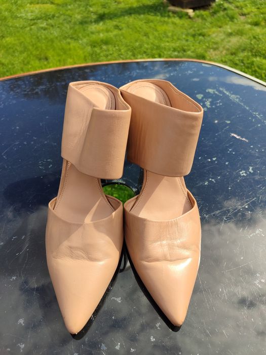 Vând pantofi piele, mărimea 40