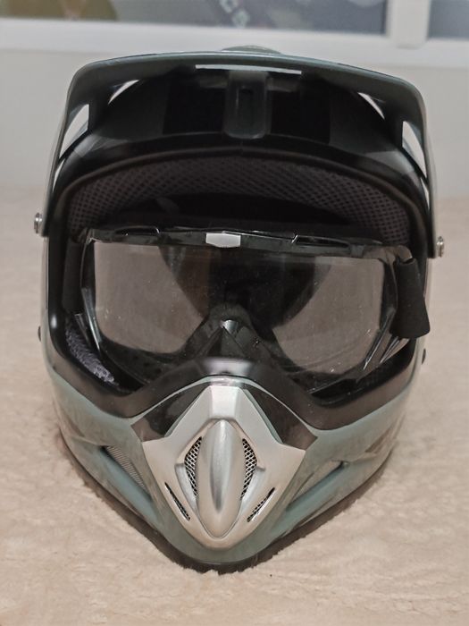 Каска за велосипед, мото,атв,тротинетка Commander