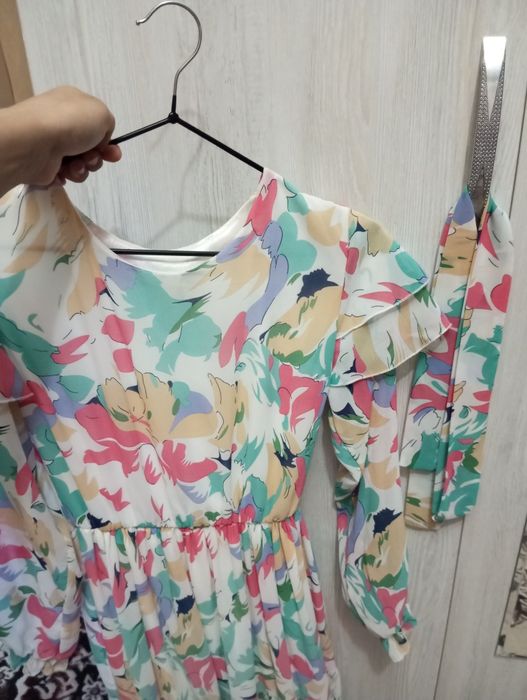 Kiyganda vapshe zoʻr turadigan Shifon koʻylak