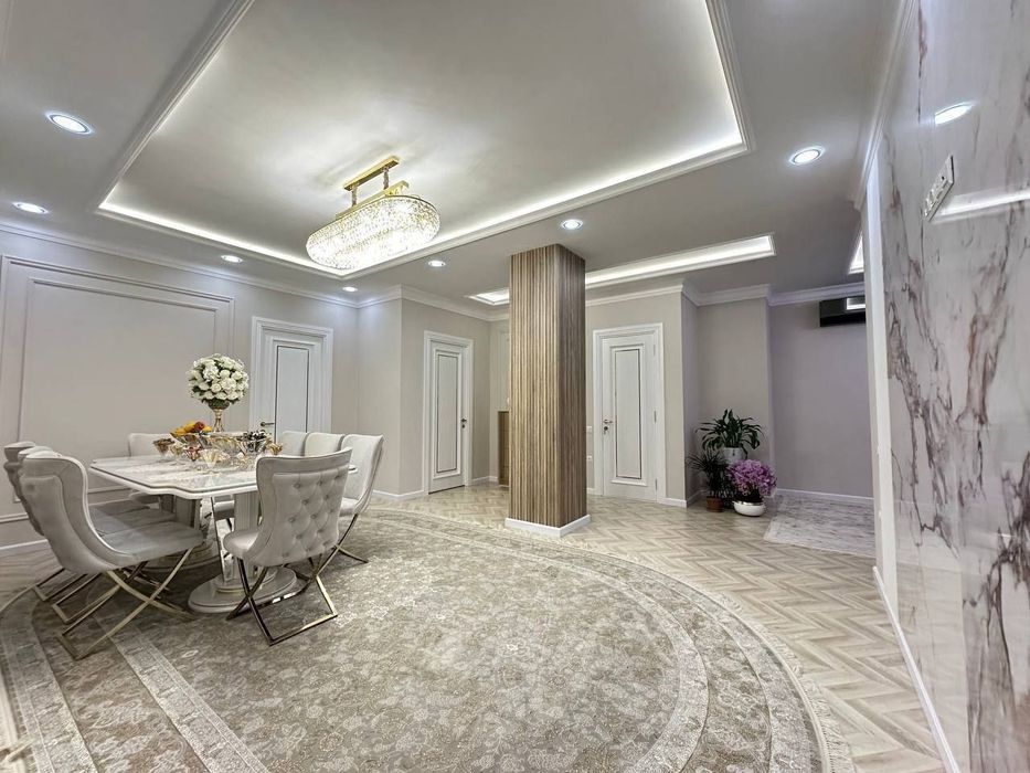 Продается 3/6/11 новостройка в центре