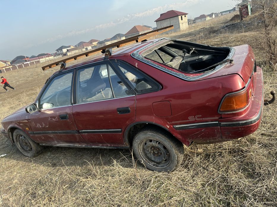 продается по запчастям карина 2