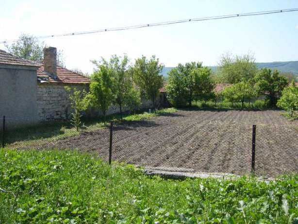 Продава се Къща в с. Златина, Област Варна - 140 кв.м за 474 €/кв.м - Снимка #2