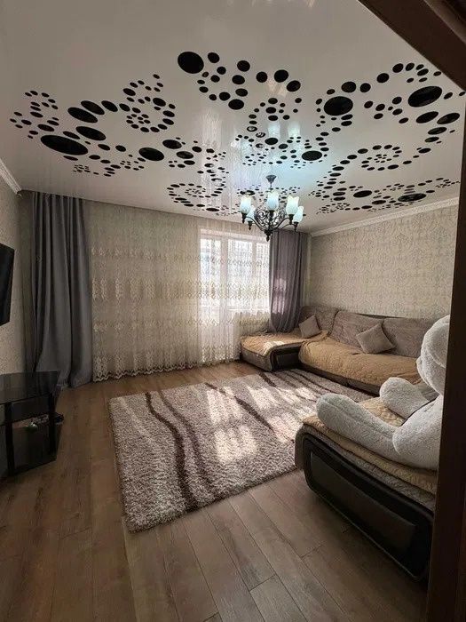 Продам 4 ком квартиру в центре города