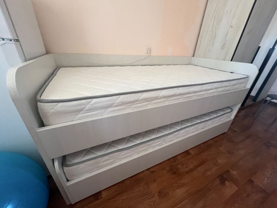 Кровать двухярусная