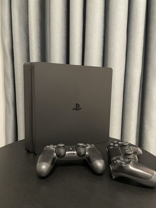 PlayStation 4 Slim 400+ игр