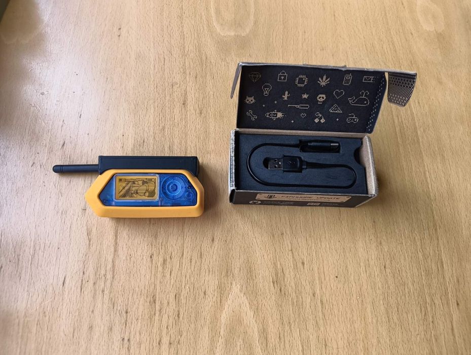 Flipper Zero ЧИСТО НОВ + WiFi PRO + уникален кей