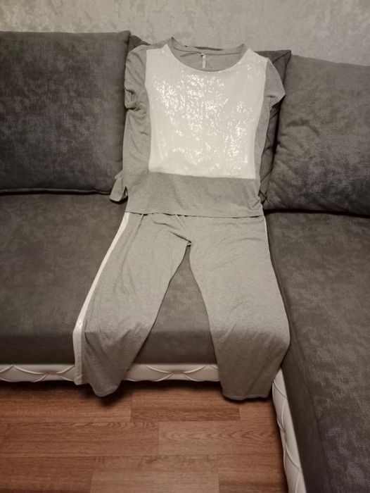 Женский костюм двойка