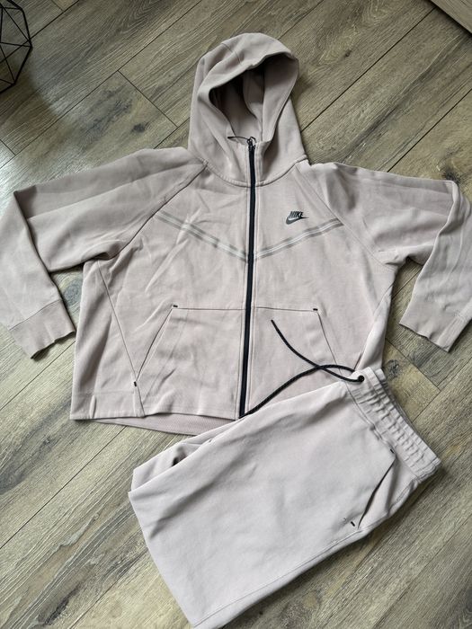 Дамски екип nike teech