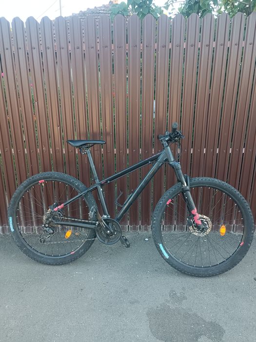 Vând mountain bike