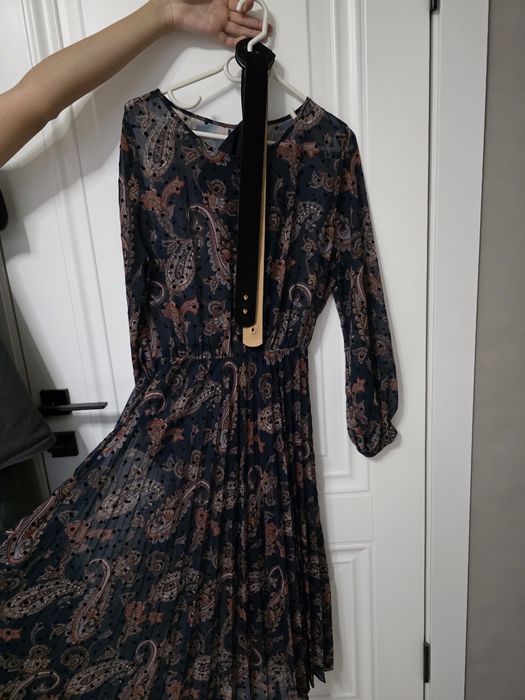 Продам платья нарядные