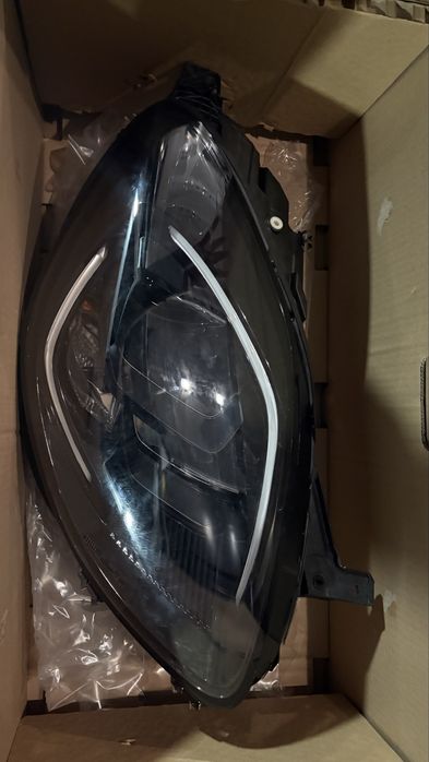 Far dreapta Ford Puma 2020-2024 Original Ford OFERTĂ  Nou