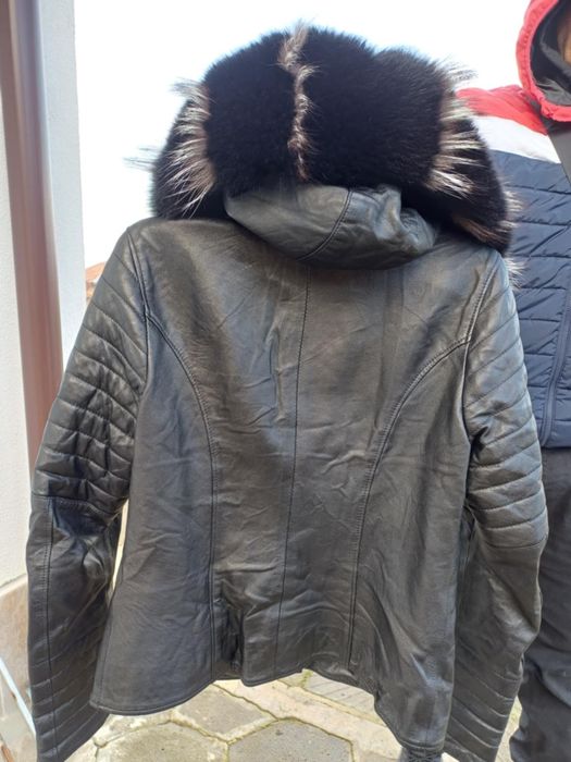 Яке с естествени кожа и пух