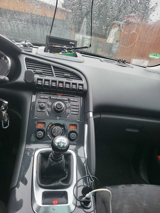 Auto Peugeot 3008