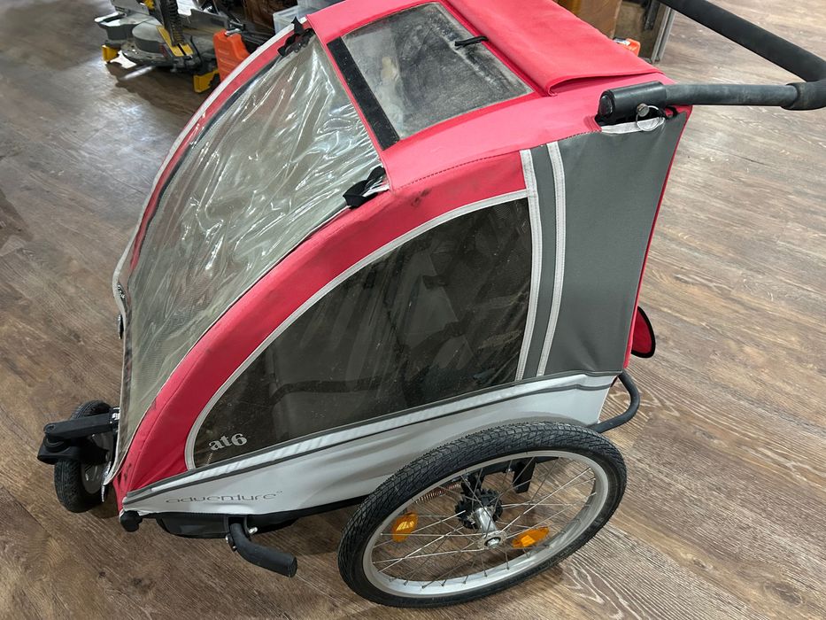 Trăsurica pentru bicicletă