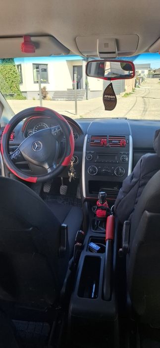 Vând Mercedes A150 benzina