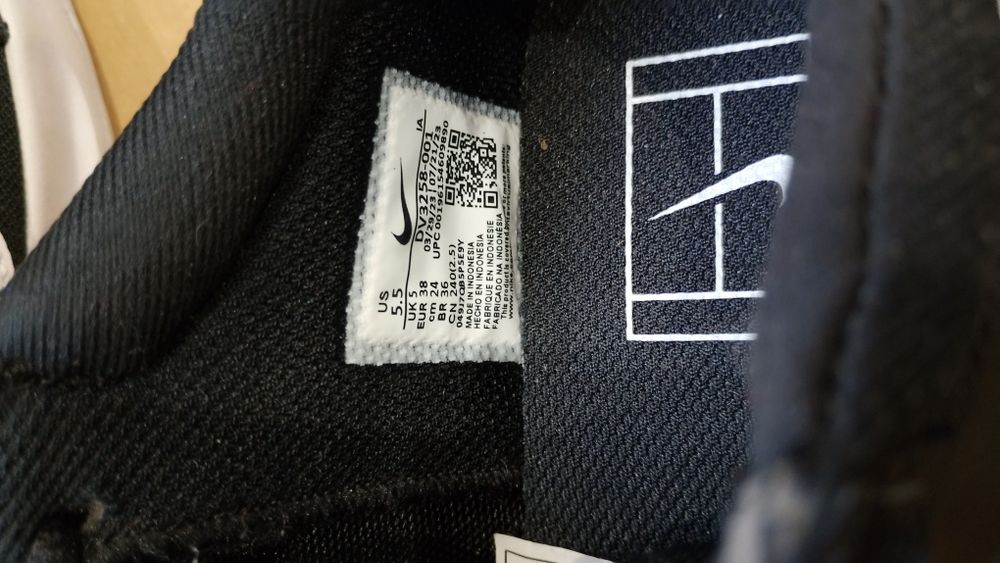 NIKE  38 номер .