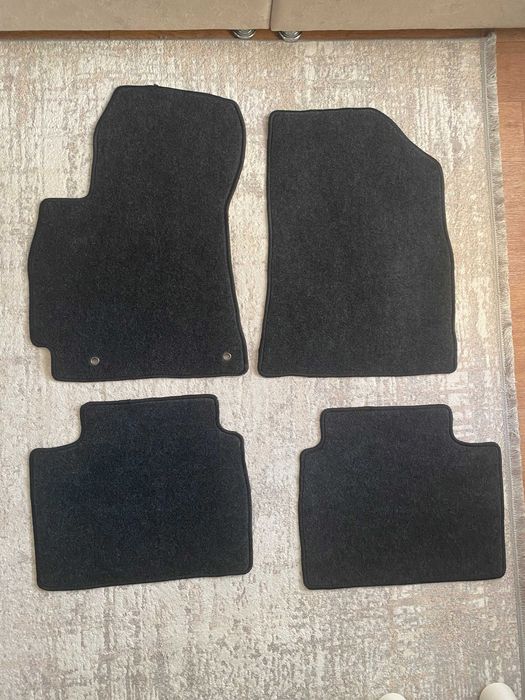 Продам коврики для Хёндай Элантра