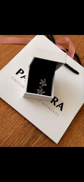 Пандора обеци Pandora