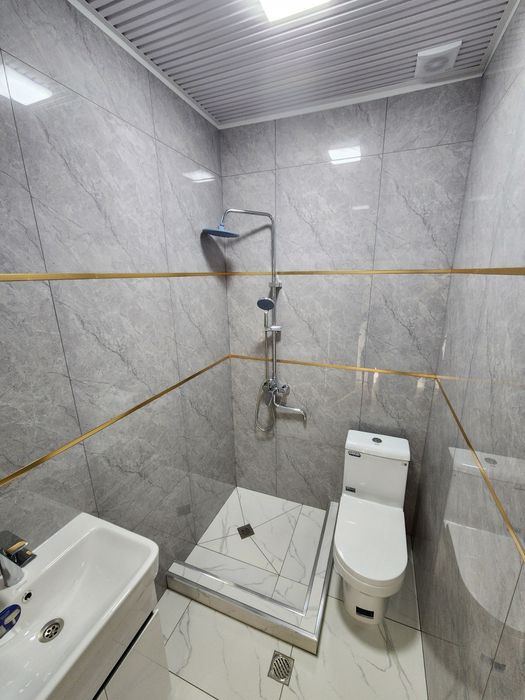 Продаеться  дом 5 комнатный  2 этажный