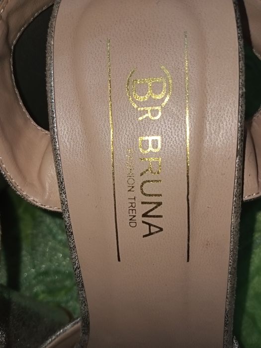 Серебряный комплект привозной