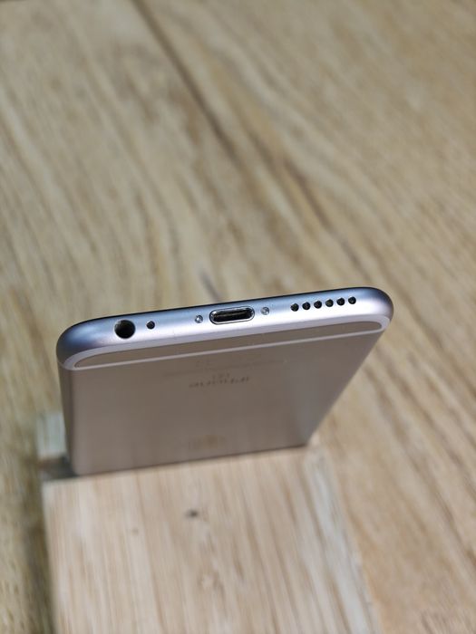 Iphone 6s, айфон 6с. акб 81%.