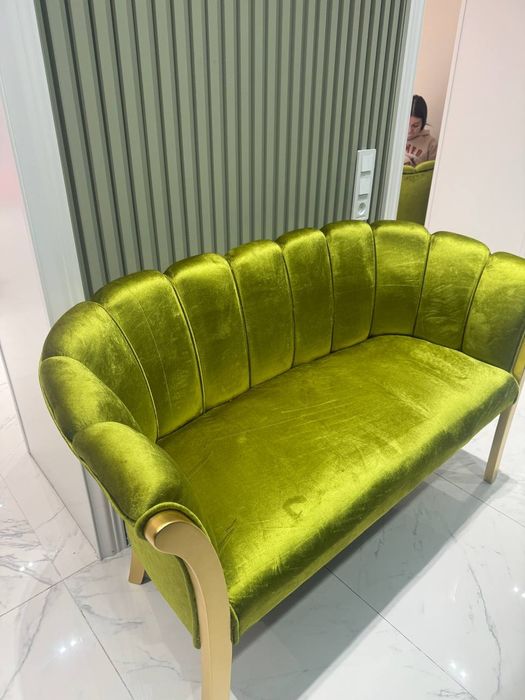 Divan Srochna  Sotiladi