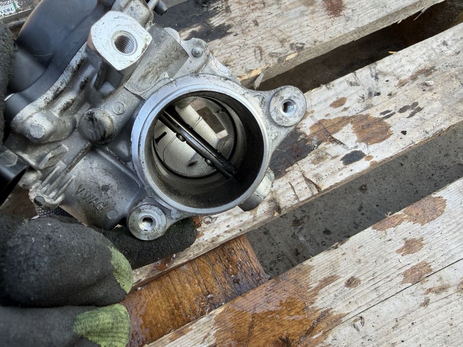 Дроселова клапа за 2.0 TDI (DFG/DFGA/DFGC) – 04L128063