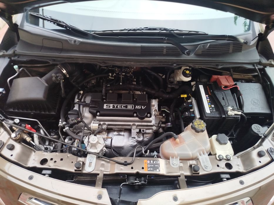 Chevrolet Cobalt 2023 — 4