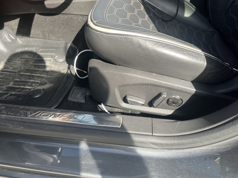 Ford Mondeo Vignale hibrid 187 cp,  99.500 km