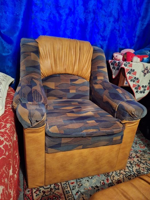 Set 2 fotolii tapițate (textil + imitație piele)