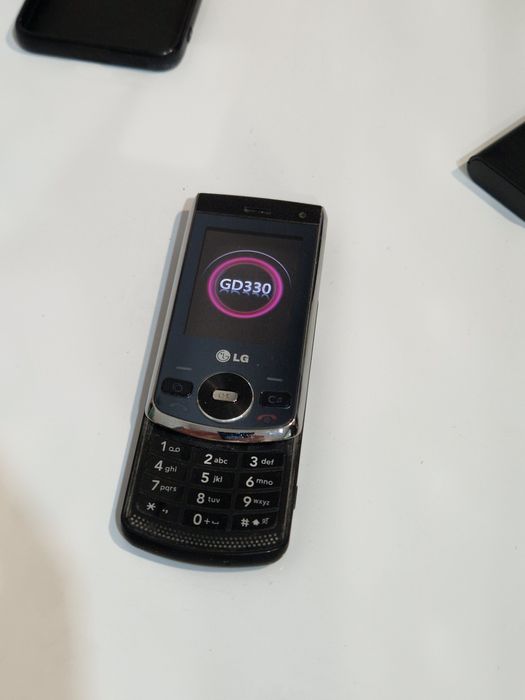 Telefon Lg slide fara capacul de la baterie