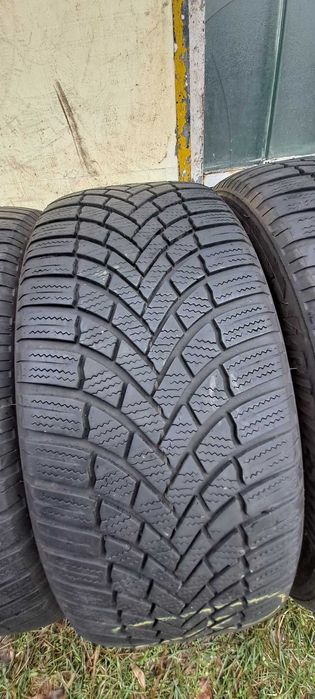 4бр. Bridgestone Blizzak 215/50/18 Dot2022 цена 220лв