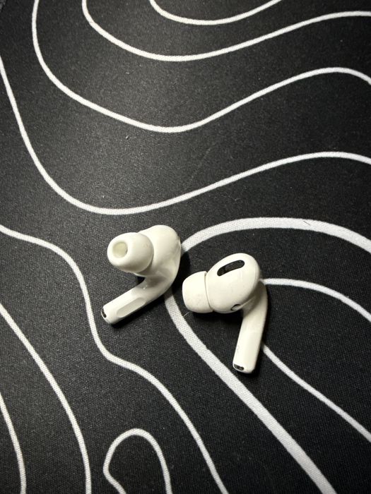 Слушалки AirPods Pro 1 Generation