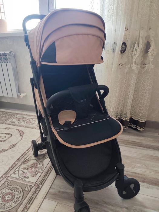 Коляска,в отличном состояний