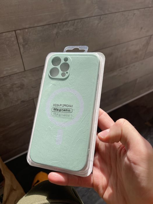 Кейсове 12 pro Max