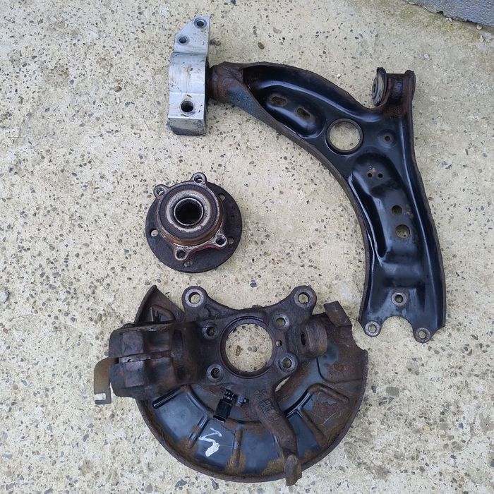 Fuzeta si brat fata stanga golf 6 plus