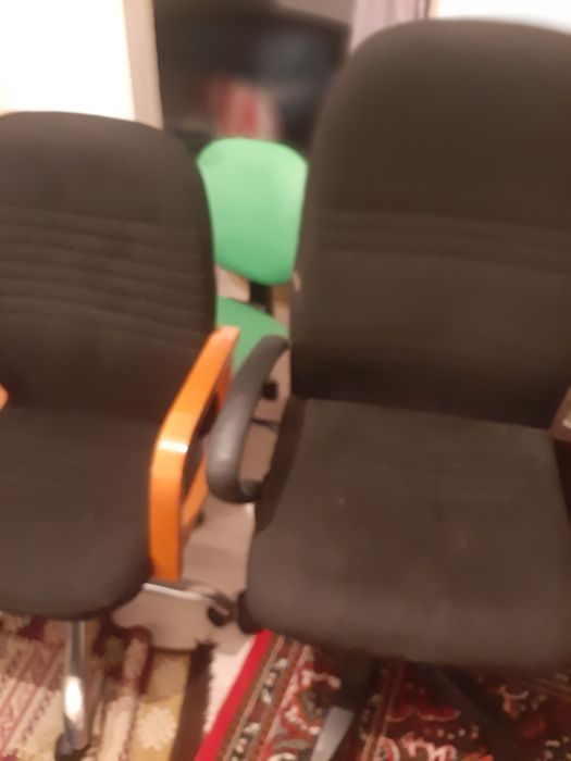 Продам кресло офисное