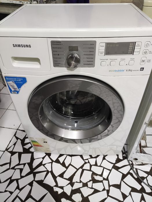 Стиральная машина Samsung 6kg.