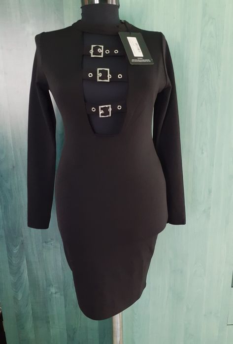 Vand rochie cu catarame