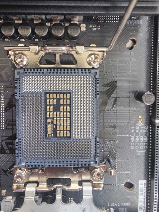 Placa baza ASUS STRIX Z690-E GAMING WIFI DDR5 socket 1700 - Testata